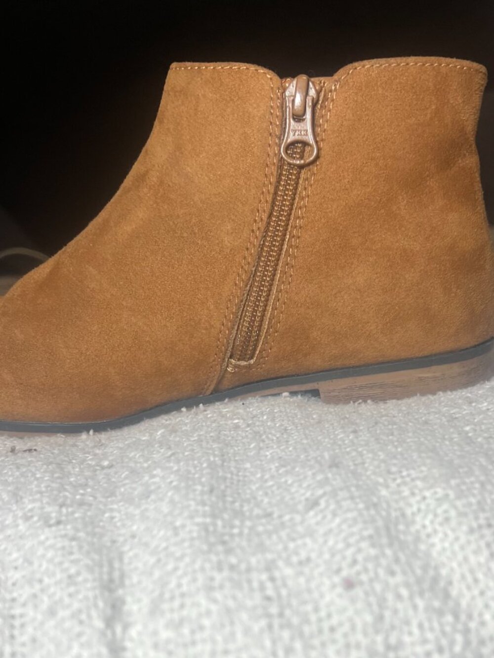 Girls' Tan Faux Suede Ankle Boots Side Zip Low Heel Booties Kids Size 4 - Picture 3 of 5